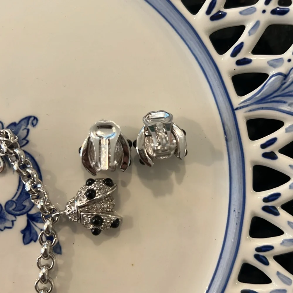 Christian Dior Vintage Ladybug Set (Charm Bracelet, Clip-On Earrings, & Pin) 🐞 - Picture 4 of 7